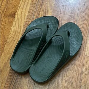 OOFOS Dark Green Sandals